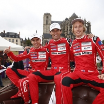 Porsche Team: Timo Bernhard, Mark Webber, Brendon Hartley (l-r)