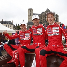 Porsche Team: Timo Bernhard, Mark Webber, Brendon Hartley (l-r)