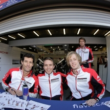 Porsche Team: (l-r) Mark Webber, Timo Bernhard, Brendon Hartley