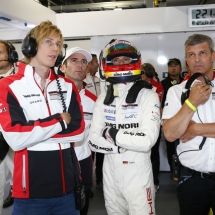 Porsche Team: Brendon Hartley, Timo Bernhard, Fritz Enzinger, Leiter LMP1