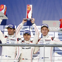 Porsche Team: Mark Webber, Timo Bernhard, Brendon Hartley (l-r)