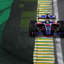 SAO PAULO, BRAZIL - NOVEMBER 10: Brendon Hartley of New Zealand driving the (28) Scuderia Toro Rosso STR12 on track during practice for the Formula One Grand Prix of Brazil at Autodromo Jose Carlos Pace on November 10, 2017 in Sao Paulo, Brazil.  (Photo by Clive Mason/Getty Images) // Getty Images / Red Bull Content Pool  // P-20171110-02064 // Usage for editorial use only // Please go to www.redbullcontentpool.com for further information. //