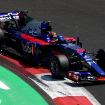 MEXICO CITY, MEXICO - OCTOBER 28: Brendon Hartley of New Zealand driving the (28) Scuderia Toro Rosso STR12 on track during qualifying for the Formula One Grand Prix of Mexico at Autodromo Hermanos Rodriguez on October 28, 2017 in Mexico City, Mexico. (Photo by Clive Rose/Getty Images) // Getty Images / Red Bull Content Pool // P-20171028-01437 // Usage for editorial use only // Please go to www.redbullcontentpool.com for further information. //