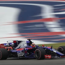 AUSTIN, TX - OCTOBER 20: Brendon Hartley of New Zealand driving the (39) Scuderia Toro Rosso STR12 on track during practice for the United States Formula One Grand Prix at Circuit of The Americas on October 20, 2017 in Austin, Texas. (Photo by Clive Mason/Getty Images) // Getty Images / Red Bull Content Pool // P-20171020-01094 // Usage for editorial use only // Please go to www.redbullcontentpool.com for further information. //