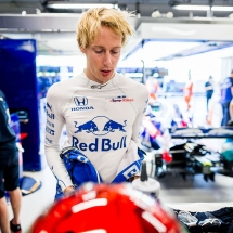 SINGAPORE - SEPTEMBER 14:  Brendon Hartley of Scuderia Toro Rosso and New Zealand  during practice for the Formula One Grand Prix of Singapore at Marina Bay Street Circuit on September 14, 2018 in Singapore.  (Photo by Peter Fox/Getty Images) // Getty Images / Red Bull Content Pool  // AP-1WW7G71WN2511 // Usage for editorial use only // Please go to www.redbullcontentpool.com for further information. //