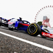 SUZUKA, JAPAN - OCTOBER 05: Brendon Hartley of New Zealand driving the (28) Scuderia Toro Rosso STR13 Honda on track during practice for the Formula One Grand Prix of Japan at Suzuka Circuit on October 5, 2018 in Suzuka.  (Photo by Clive Rose/Getty Images) // Getty Images / Red Bull Content Pool  // AP-1X3UYBHC11W11 // Usage for editorial use only // Please go to www.redbullcontentpool.com for further information. //