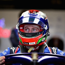 AUSTIN, TX - OCTOBER 20: Brendon Hartley of New Zealand and Scuderia Toro Rosso prepares to drive in the garage during qualifying for the United States Formula One Grand Prix at Circuit of The Americas on October 20, 2018 in Austin, United States.  (Photo by Peter Fox/Getty Images) // Getty Images / Red Bull Content Pool  // AP-1X8XHV8EN1W11 // Usage for editorial use only // Please go to www.redbullcontentpool.com for further information. //