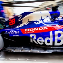 BAHRAIN, BAHRAIN - APRIL 06:  Brendon Hartley of Scuderia Toro Rosso and New Zealand during practice for the Bahrain Formula One Grand Prix at Bahrain International Circuit on April 6, 2018 in Bahrain, Bahrain.  (Photo by Peter Fox/Getty Images) // Getty Images / Red Bull Content Pool  // AP-1V9GDWWB12111 // Usage for editorial use only // Please go to www.redbullcontentpool.com for further information. //