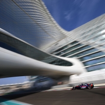 ABU DHABI, UNITED ARAB EMIRATES - NOVEMBER 24: Brendon Hartley of New Zealand driving the (28) Scuderia Toro Rosso STR13 Honda on track during final practice for the Abu Dhabi Formula One Grand Prix at Yas Marina Circuit on November 24, 2018 in Abu Dhabi, United Arab Emirates.  (Photo by Clive Mason/Getty Images) // Getty Images / Red Bull Content Pool  // AP-1XM2YFH1S1W11 // Usage for editorial use only // Please go to www.redbullcontentpool.com for further information. //